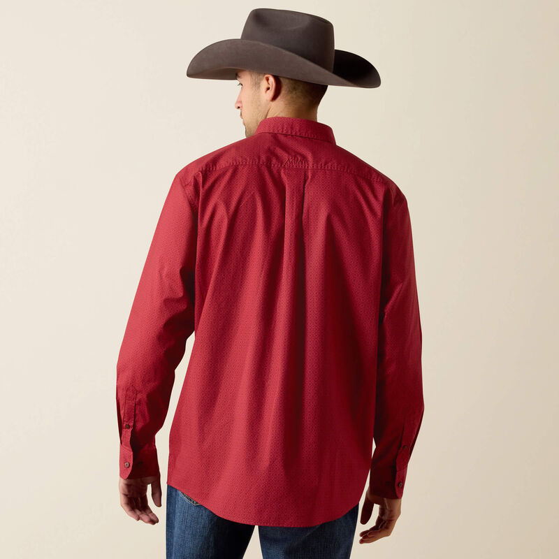Ariat Men's Tito Classic Fit Shirt, Brick Red 10071605