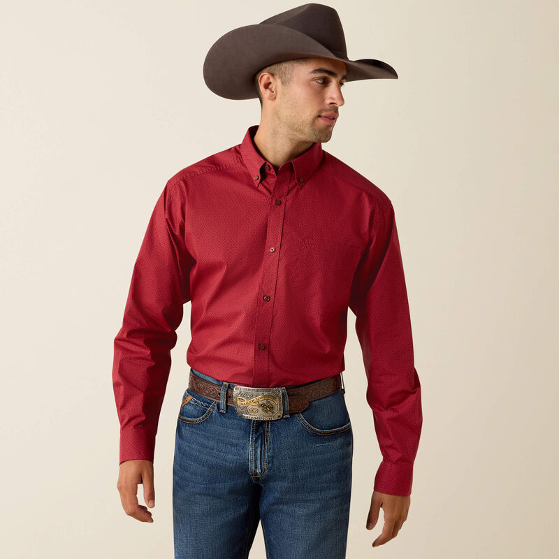 Ariat Men's Tito Classic Fit Shirt, Brick Red 10071605