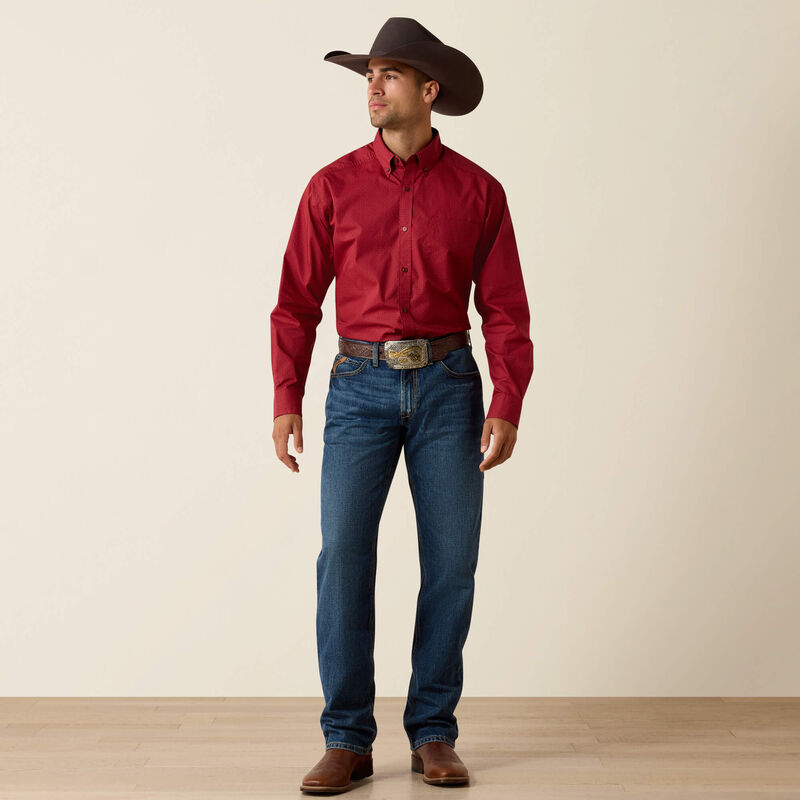 Ariat Men's Tito Classic Fit Shirt, Brick Red 10071605