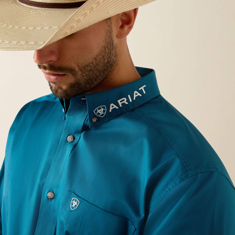 Ariat Men's Team Logo Lightweight Twill Classic Fit Shirt, 10071684