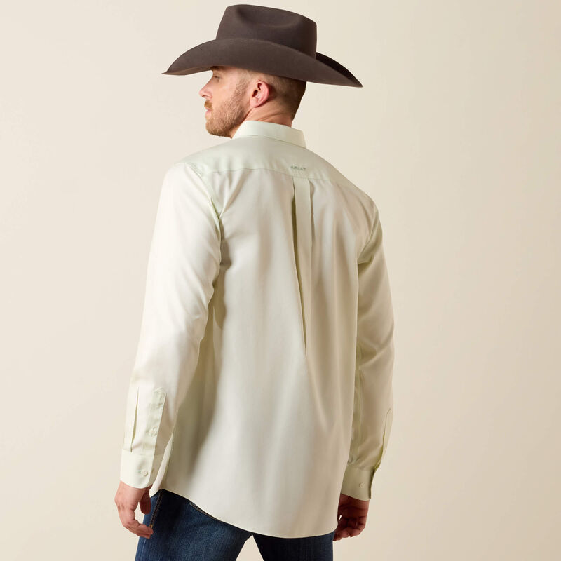 Ariat Men's Wrinkle Free Solid Fitted Shirt, 10073500