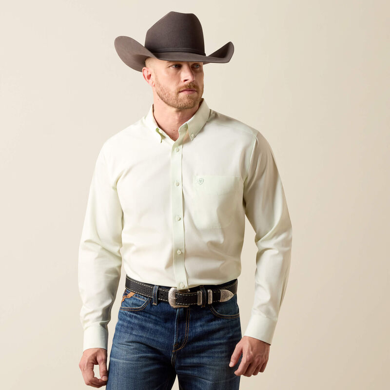 Ariat Men's Wrinkle Free Solid Fitted Shirt, 10073500