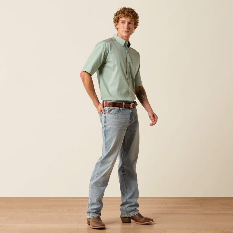 Ariat Men's Lightweight Twill Classic Fit Shirt, 10073617