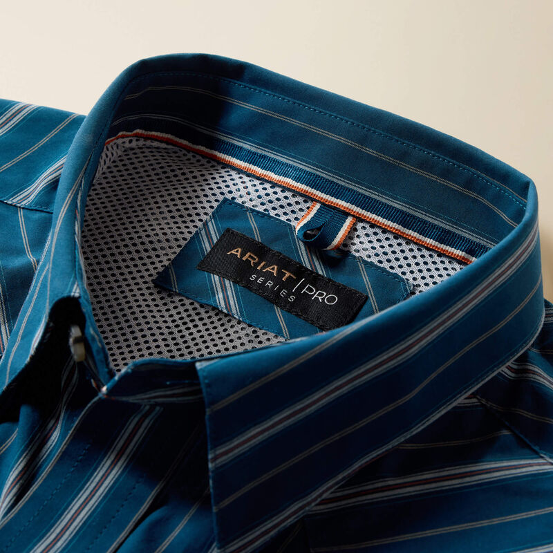 Ariat Men's Pro Series Wolfgang Classic Fit Snap Shirt, 10079442
