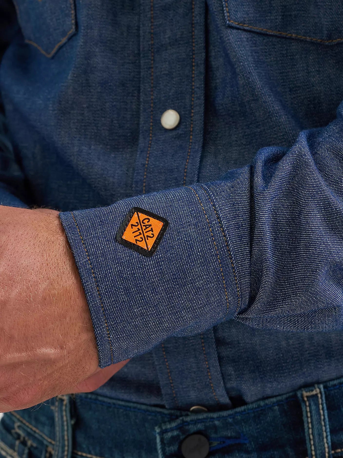 Wrangler Men's Flame Resistant Western Long Sleeve Snap Shirt, Denim 10FR12127