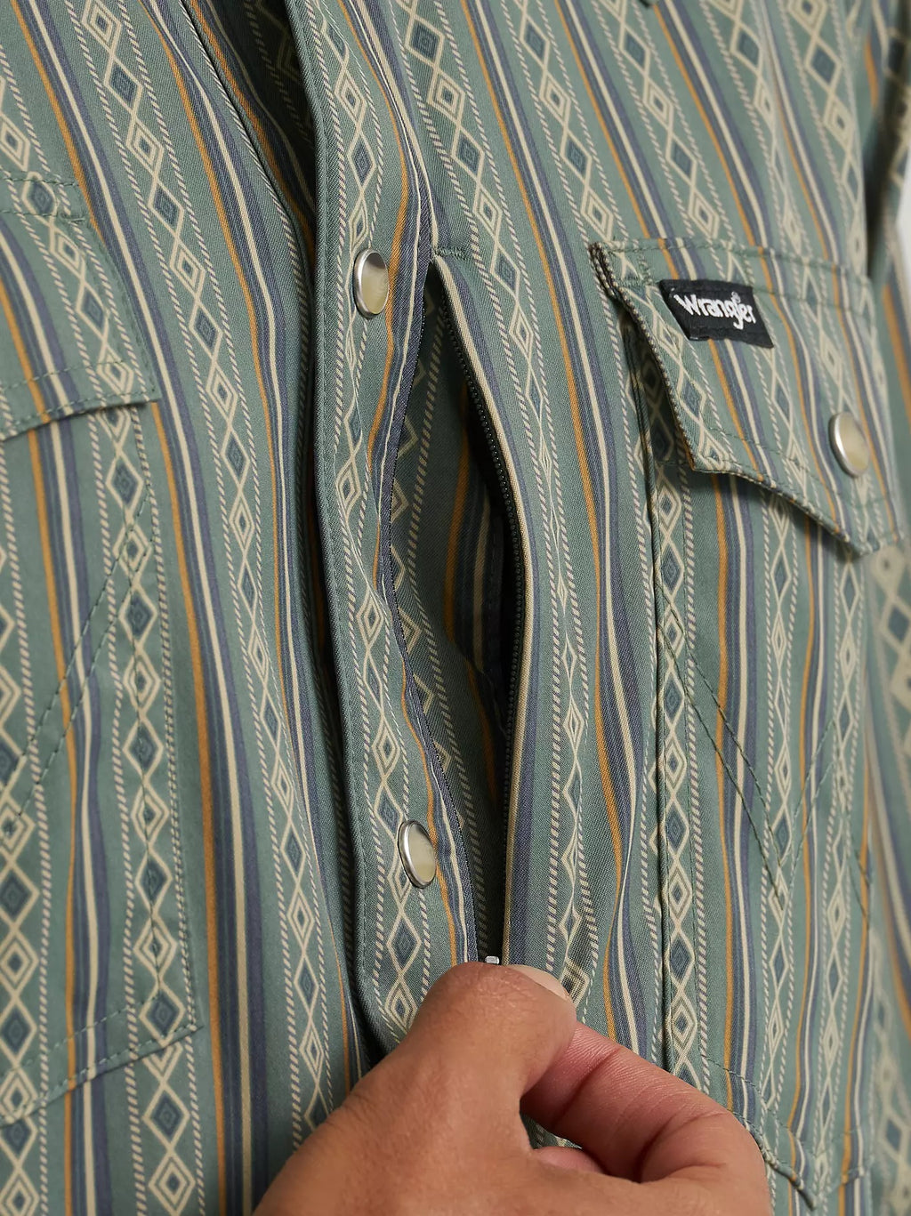 Wrangler Men's All Terrain Gear Men's Technical Shirt, 112384279