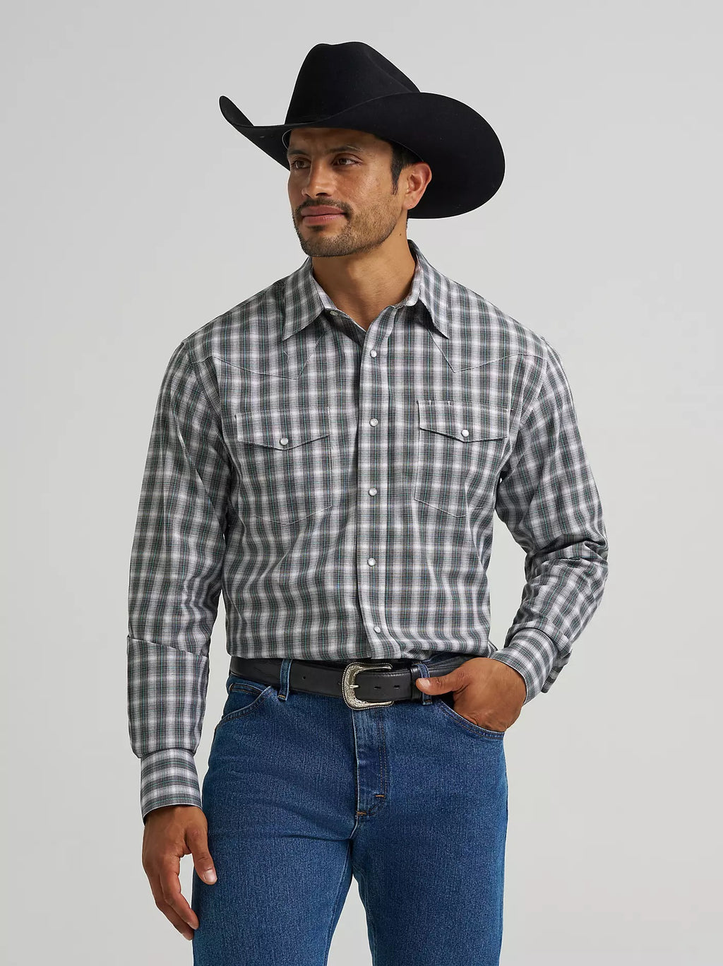 Wrangler Men's Wrinkle Resist Long Sleeve Western Snap Plaid Shirt, 112385341