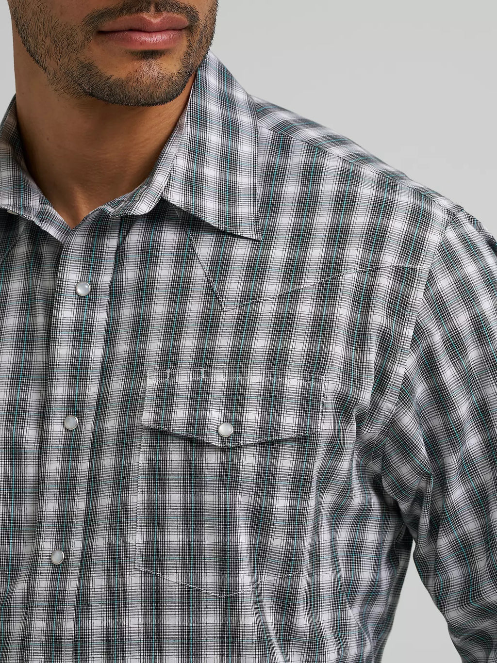 Wrangler Men's Wrinkle Resist Long Sleeve Western Snap Plaid Shirt, 112385341