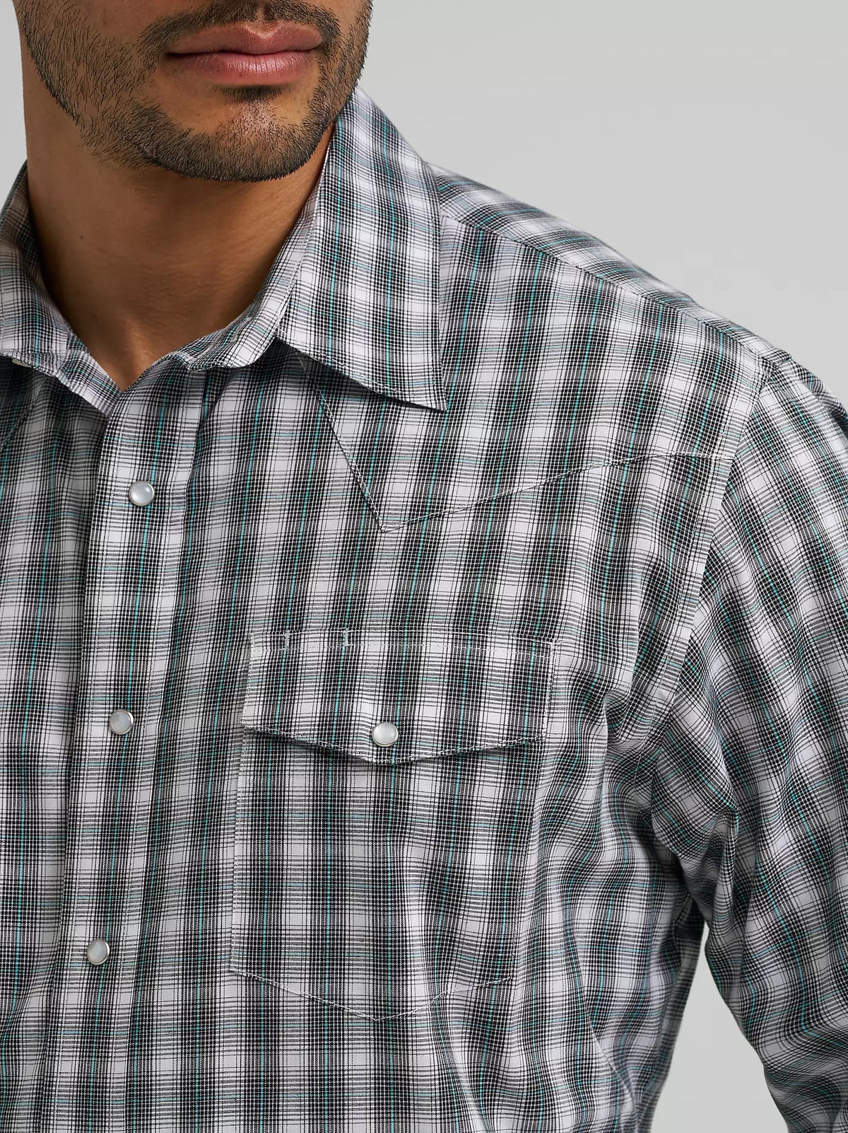 Wrangler Men's Wrinkle Resist Long Sleeve Western Snap Plaid Shirt, 112385341