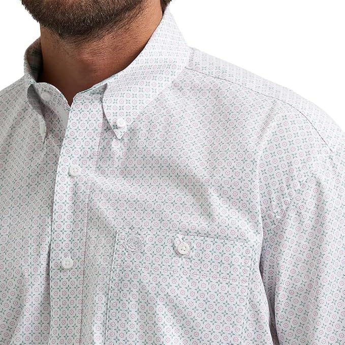 Wrangler® Men's George Strait™ Short Sleeve One Pocket Button Down Shirt, 2379023