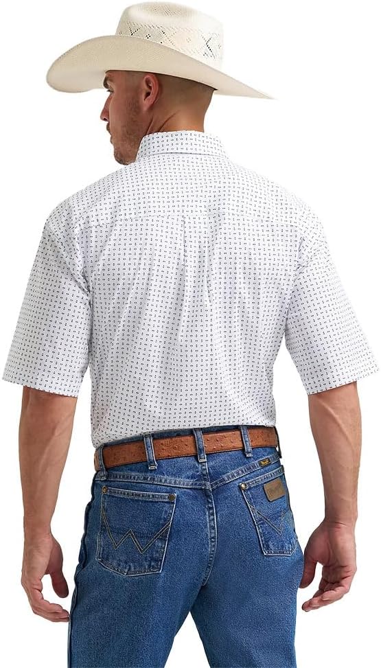 Wrangler Men's George Strait White Print Short Sleeve Shirt, 2374607
