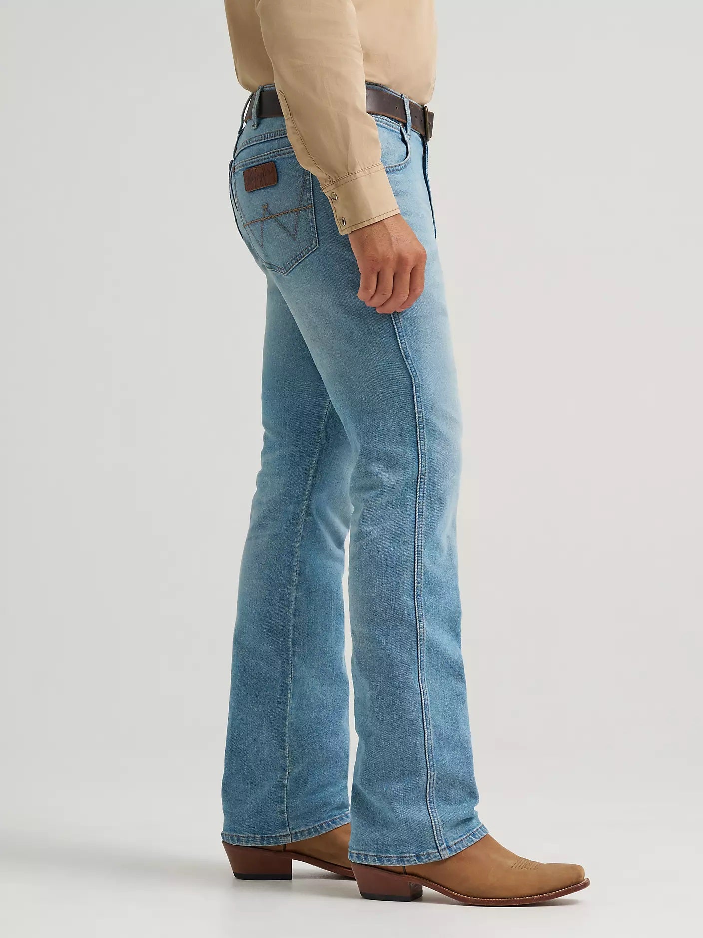 Wrangler Men's Retro® Relaxed Fit Bootcut Jean, Fallon 2378843