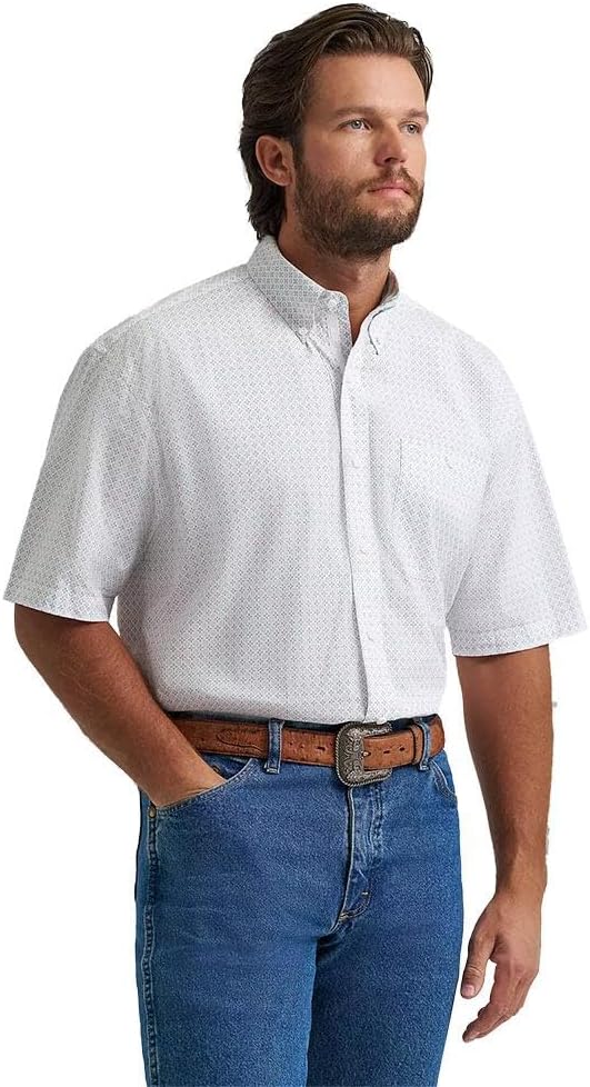Wrangler® Men's George Strait™ Short Sleeve One Pocket Button Down Shirt, 2379023