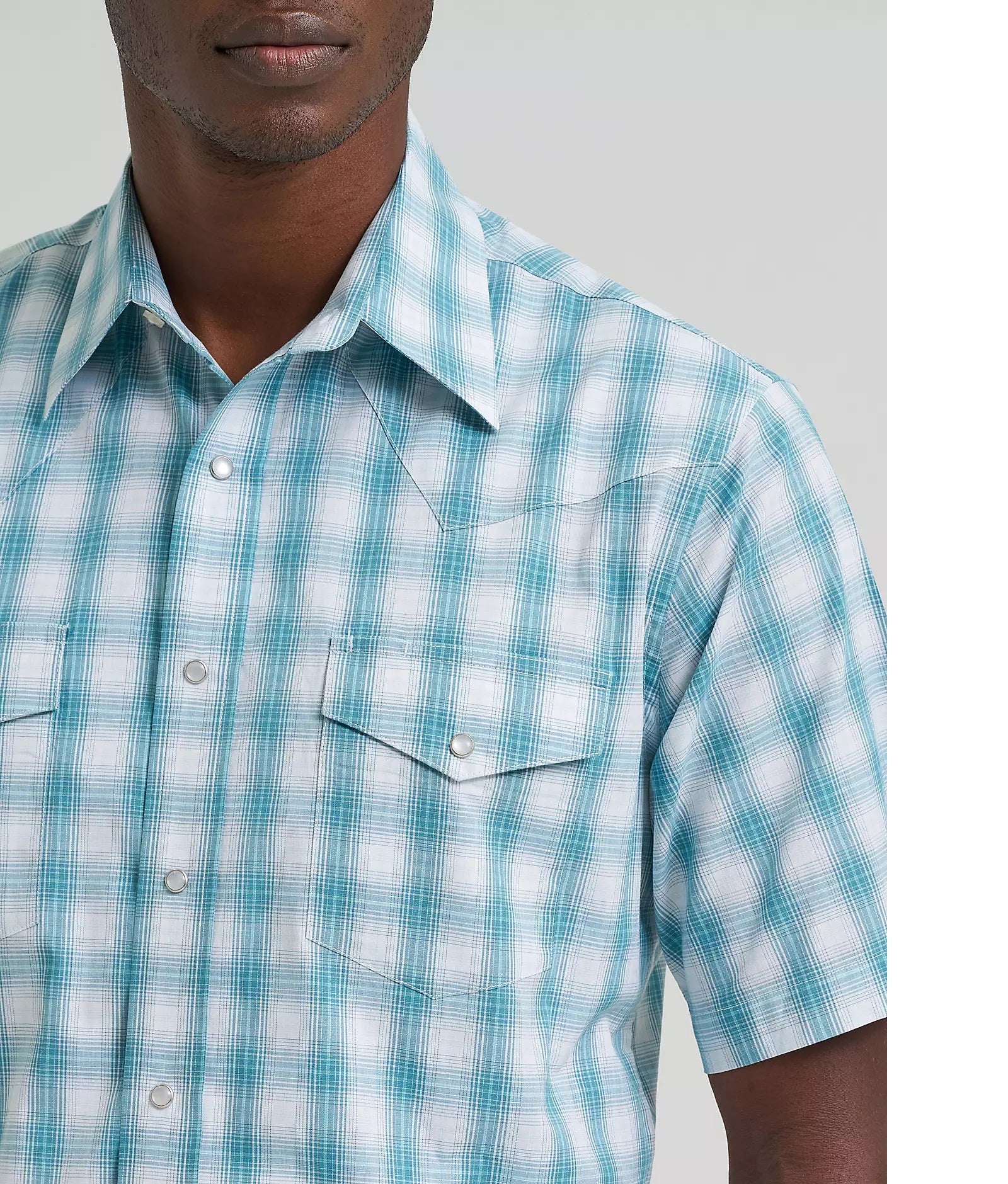 Wrangler® Men's Wrinkle Resist Short Sleeve Western Snap Plaid Shirt, Pale Teal 2379029