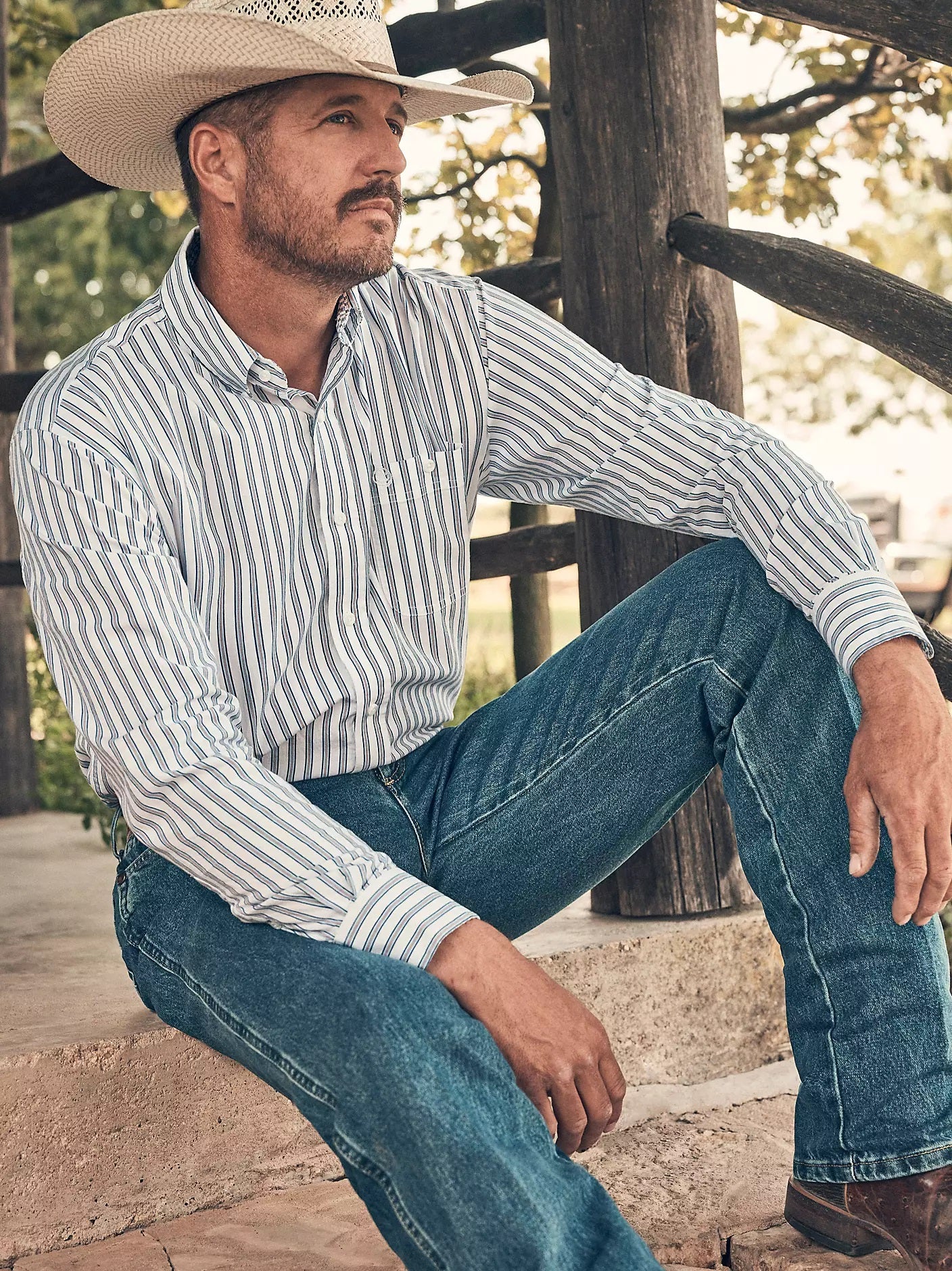 Wrangler® George Strait™ Long Sleeve Button Down One Pocket Shirt, Striped Blue 2379063