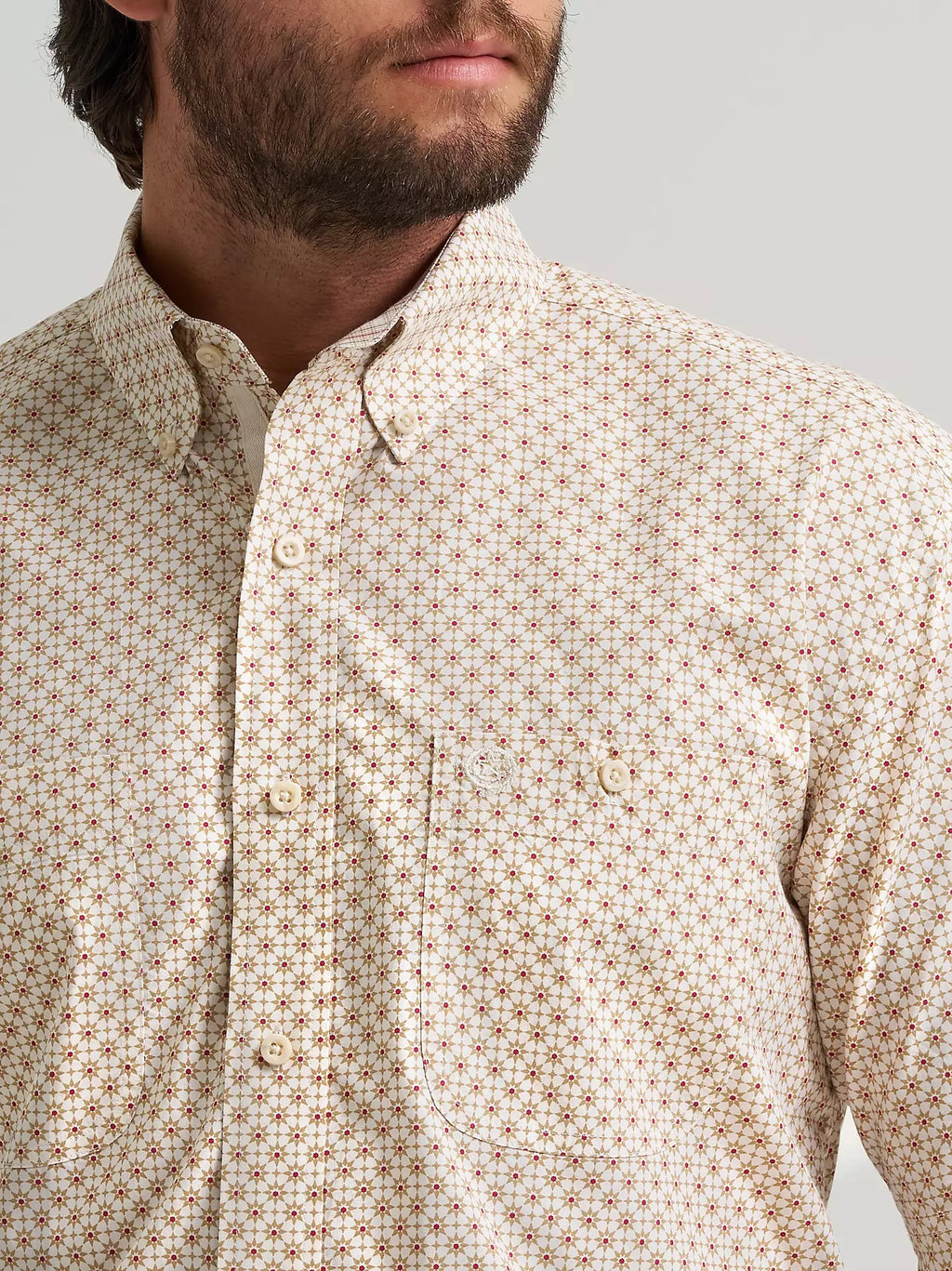 Wrangler® Men's George Strait™ Short Sleeve Two Pocket Button Down Shirt, 2379065