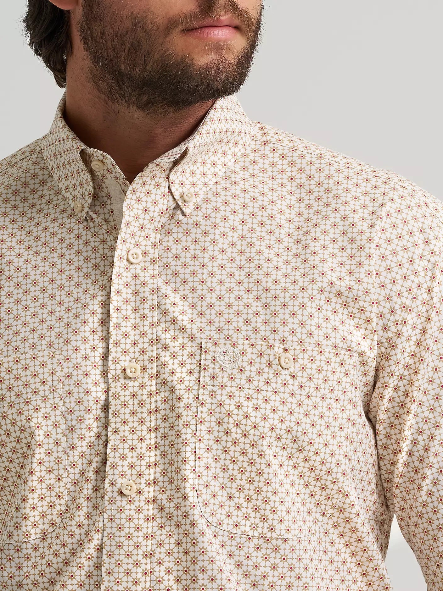 Wrangler® Men's George Strait™ Short Sleeve Two Pocket Button Down Shirt, 2379065