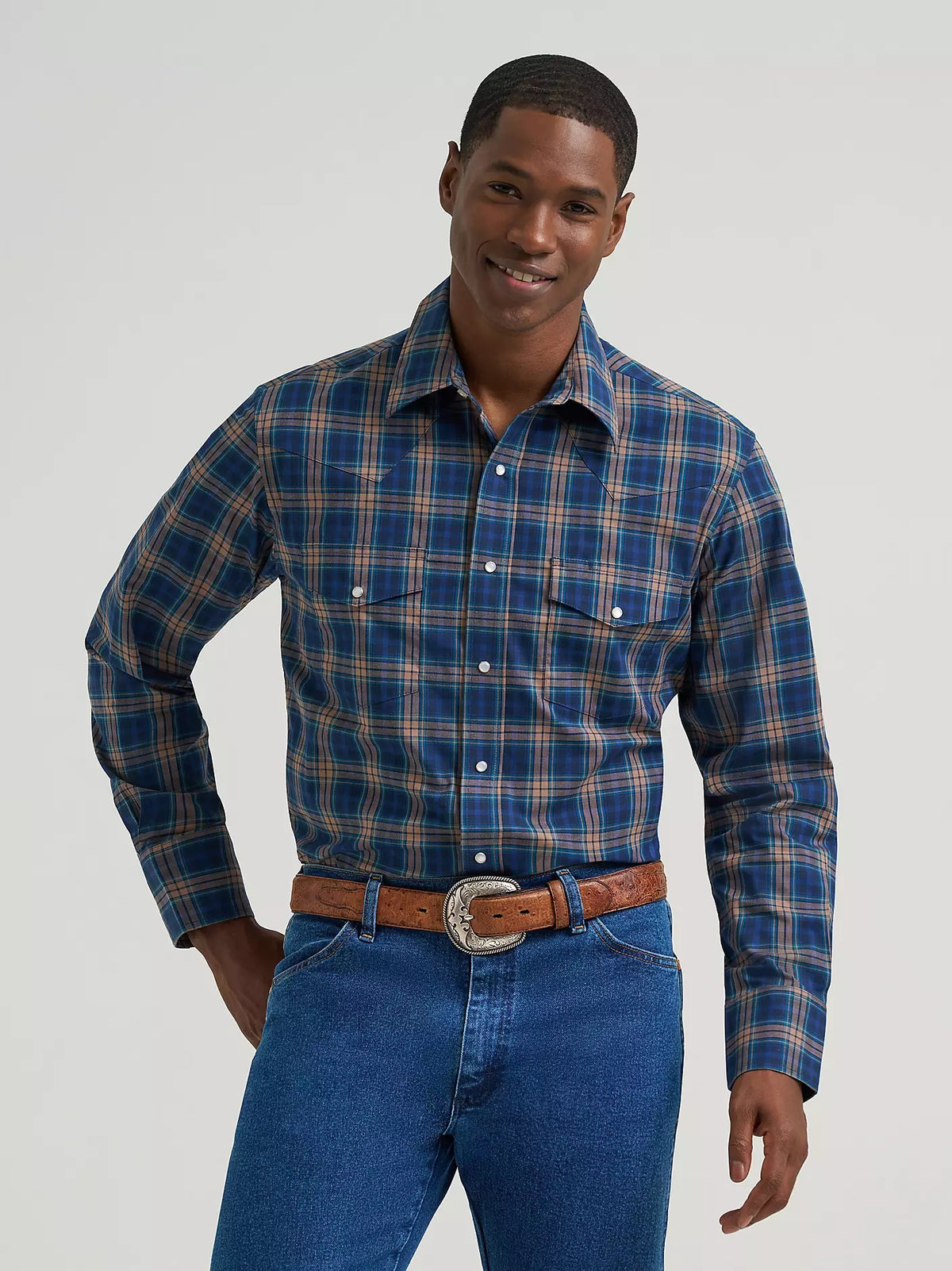 Wrangler Men's Wrinkle Resist Long Sleeve Western Snap Plaid Shirt, 385340