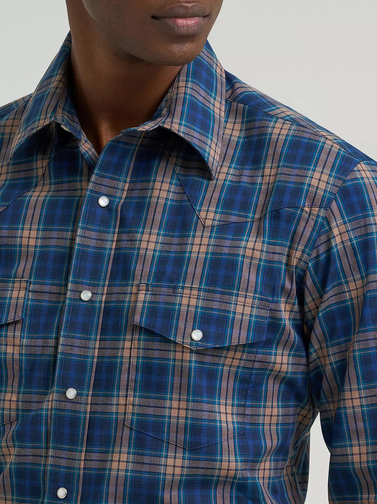 Wrangler Men's Wrinkle Resist Long Sleeve Western Snap Plaid Shirt, 385340