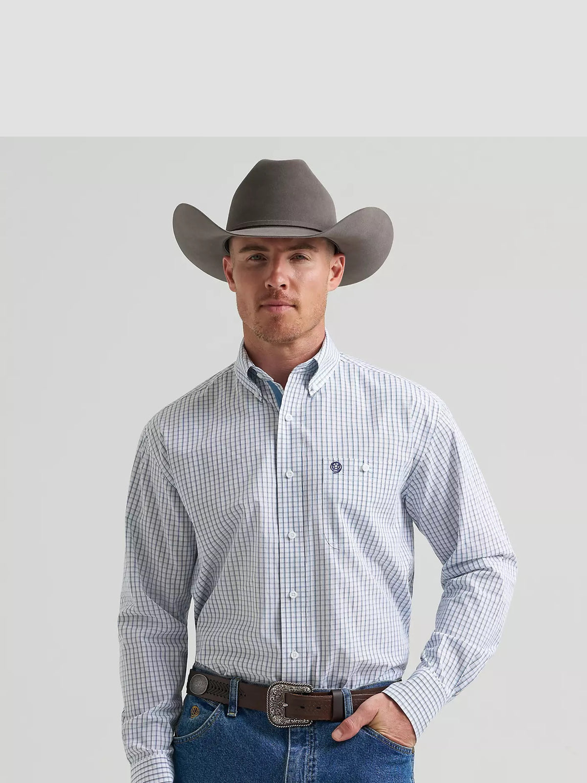Wrangler Men's George Strait™ Long Sleeve Button Down One Pocket Shirt, 385364