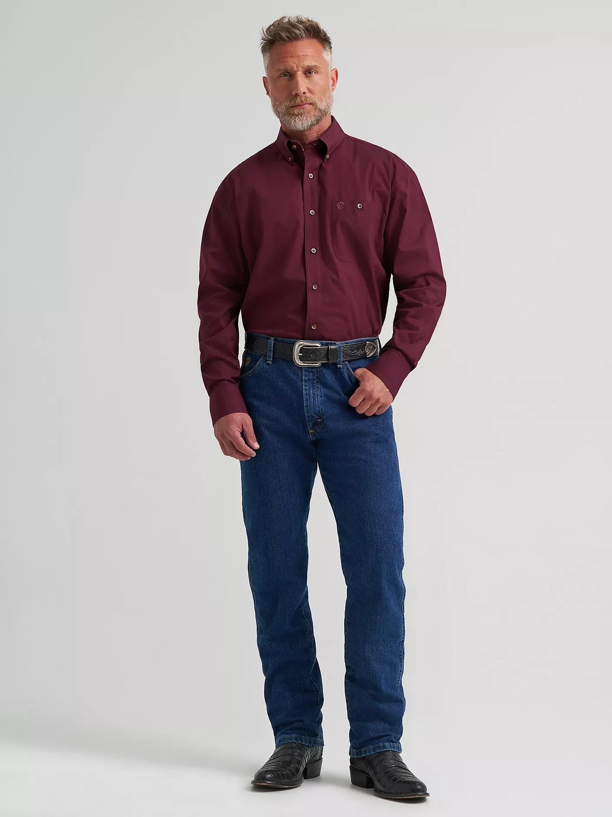 Wrangler® Men's George Strait™ Solid One Pocket Button Down Shirt, Burgundy 385371