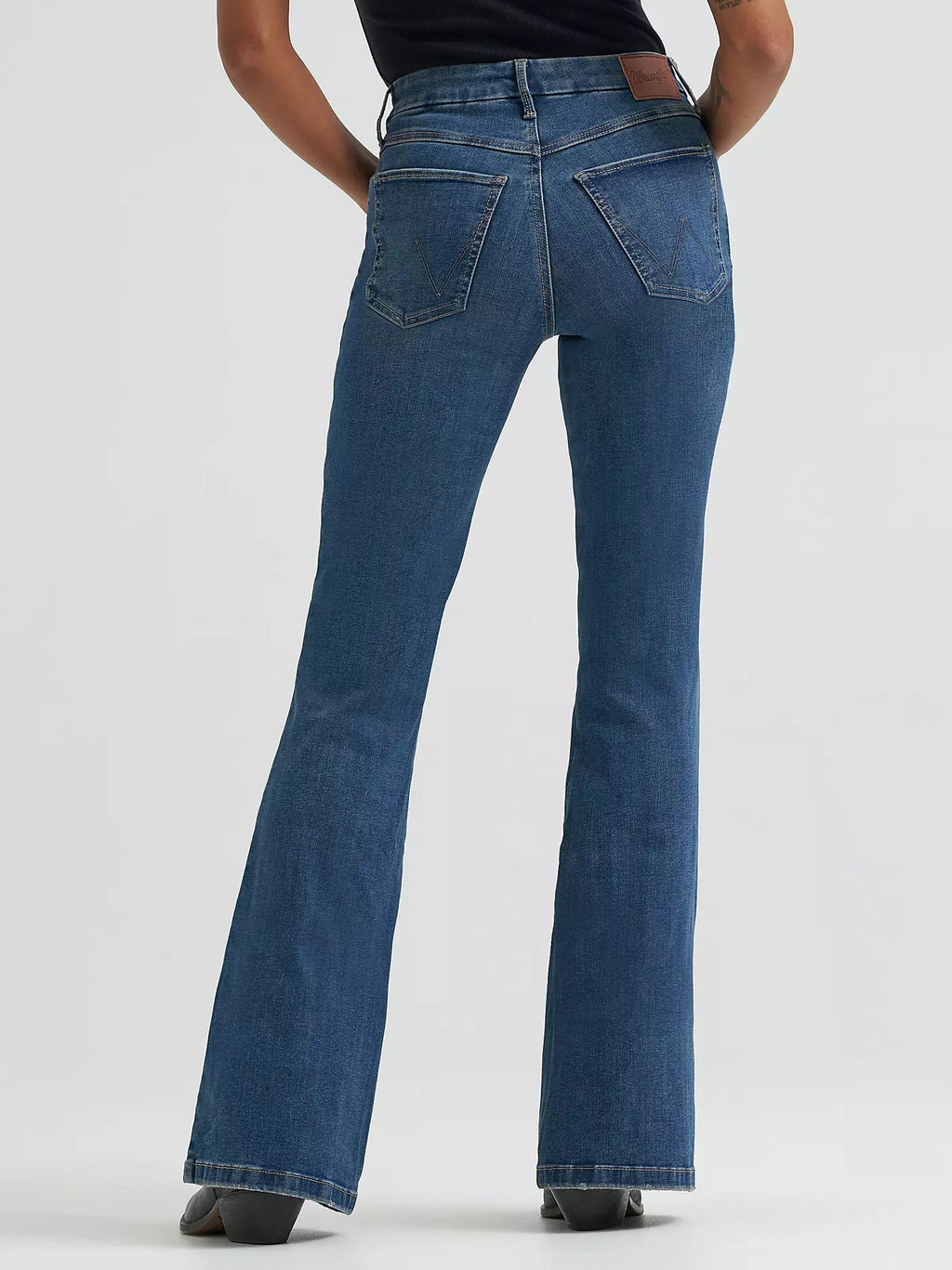 Wrangler Women's Wrangler BESPOKE High Rise Flare Jean, 385561