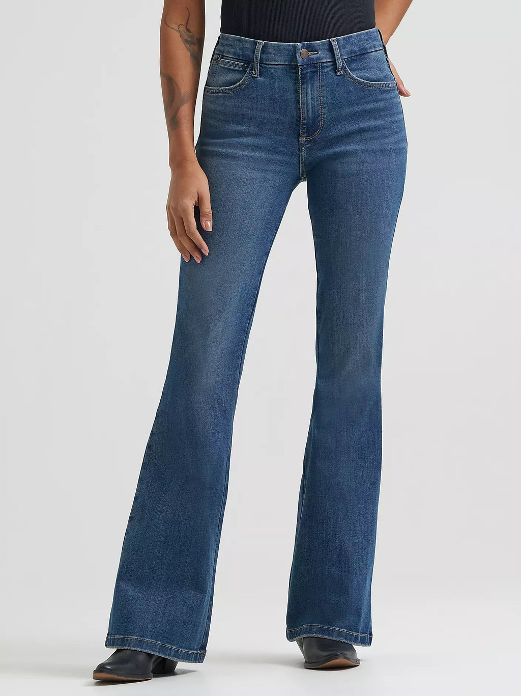 Wrangler Women's Wrangler BESPOKE High Rise Flare Jean, 385561