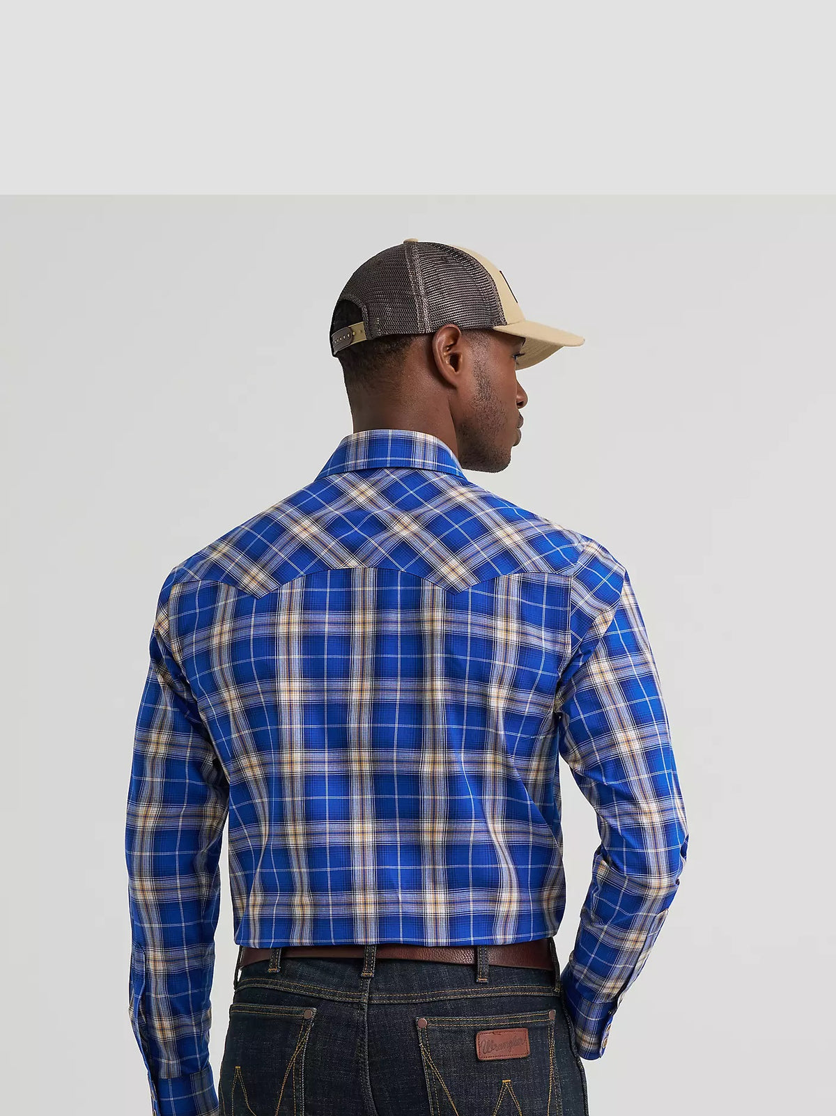 Wrangler Men's Wrangler Retro® Long Sleeve Sawtooth Snap Pocket Western Shirt, 385597