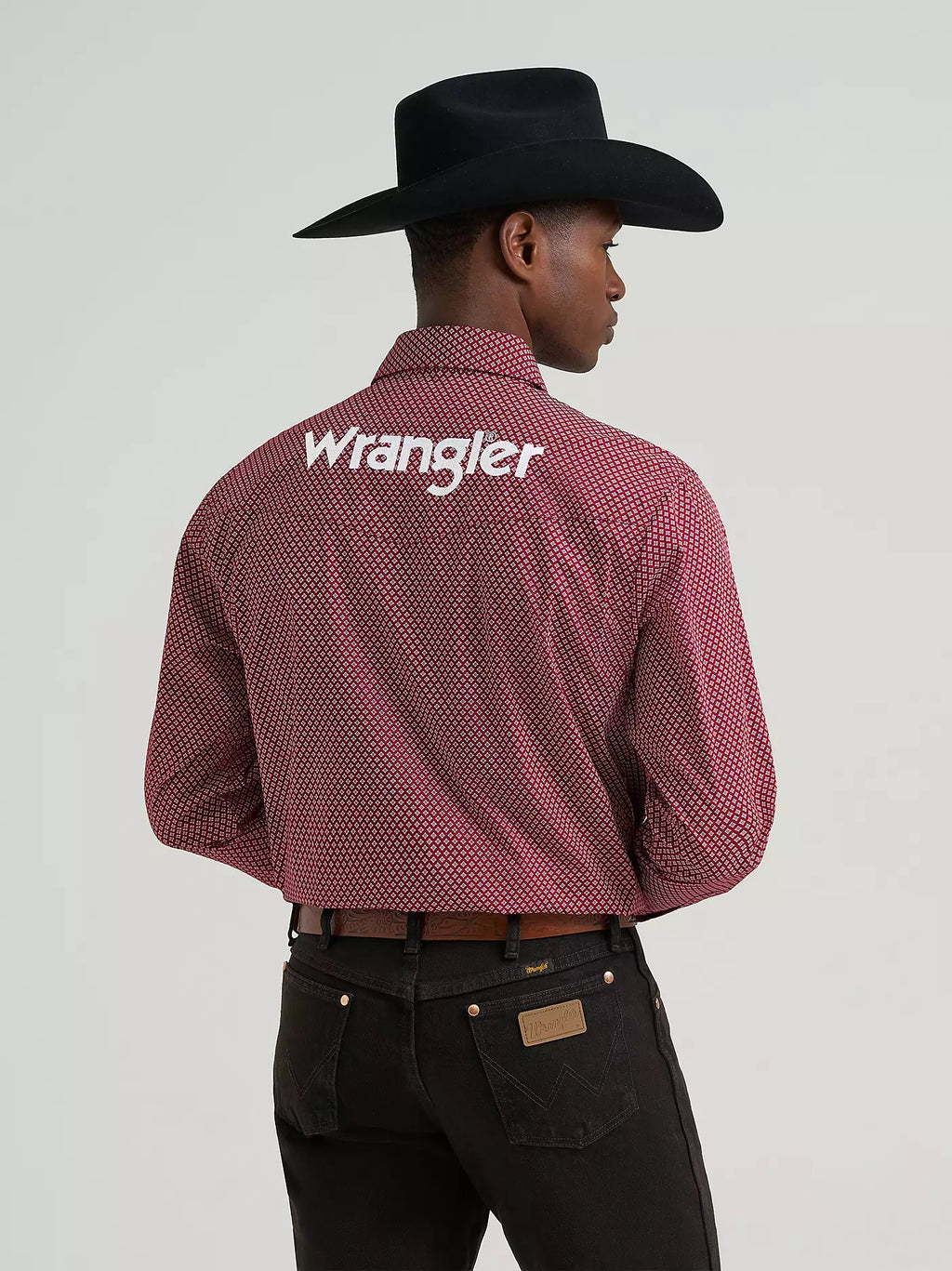 Wrangler® Men's Logo Long Sleeve Western Snap Shirt, Brick 385927