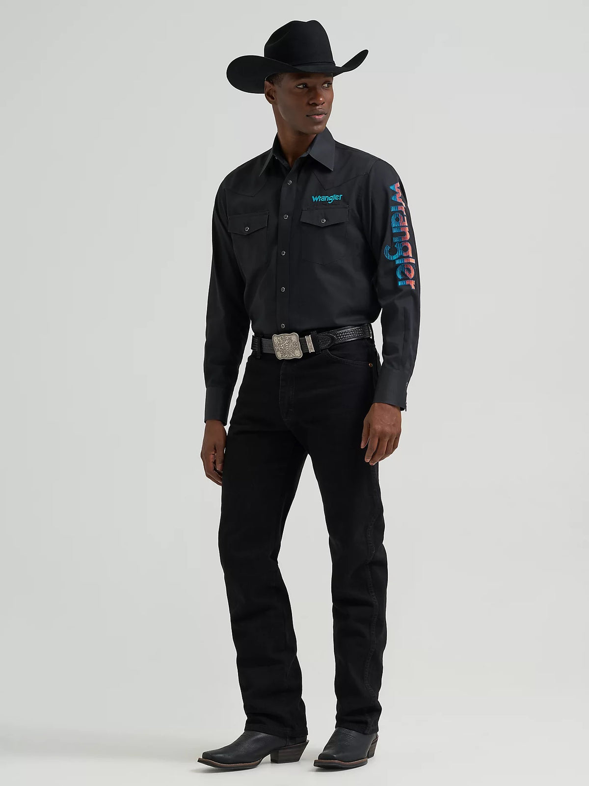 Wrangler Men's Wrangler® Logo Long Sleeve Western Snap Shirt, 385928