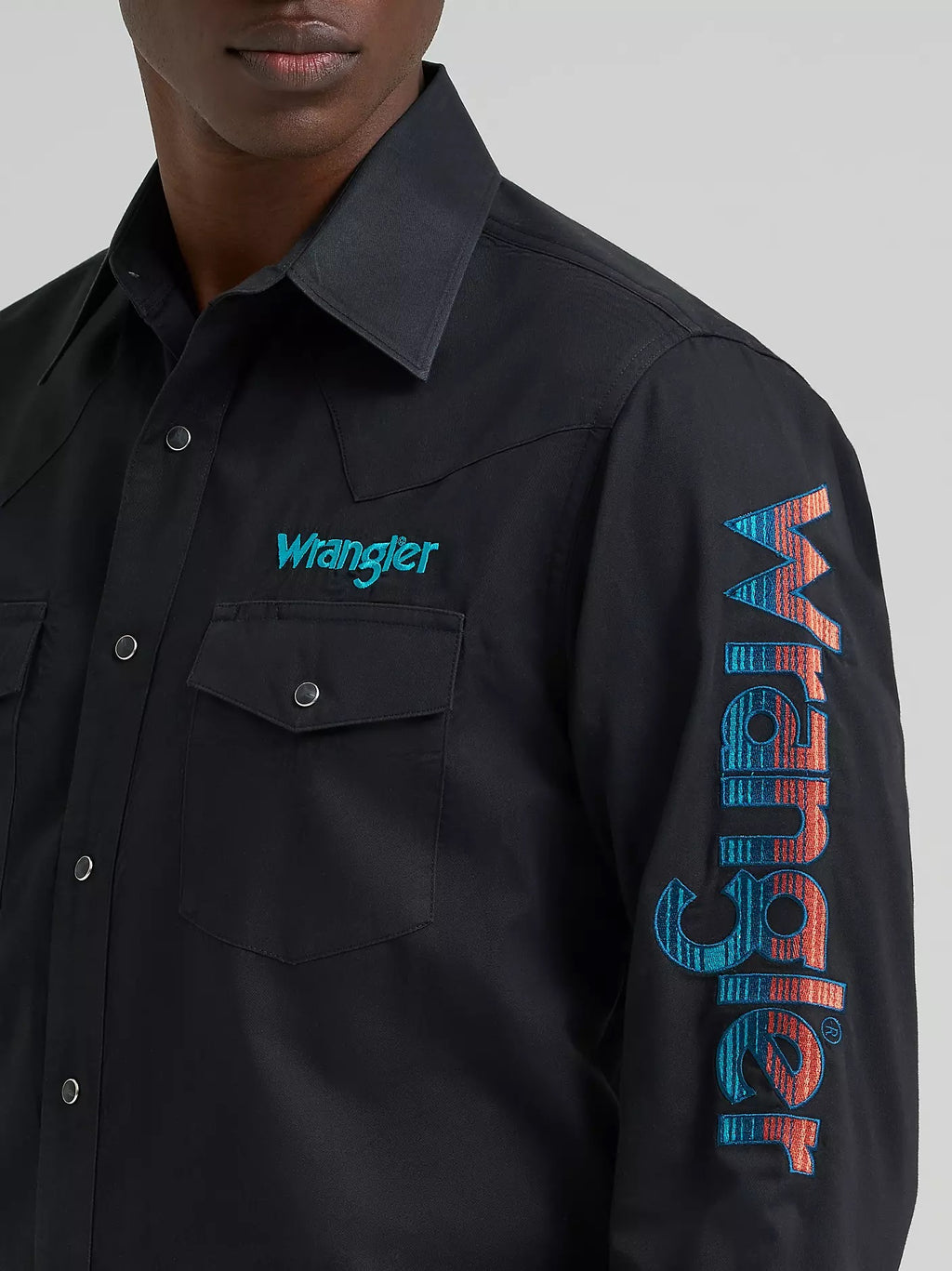 Wrangler Men's Wrangler® Logo Long Sleeve Western Snap Shirt, 385928