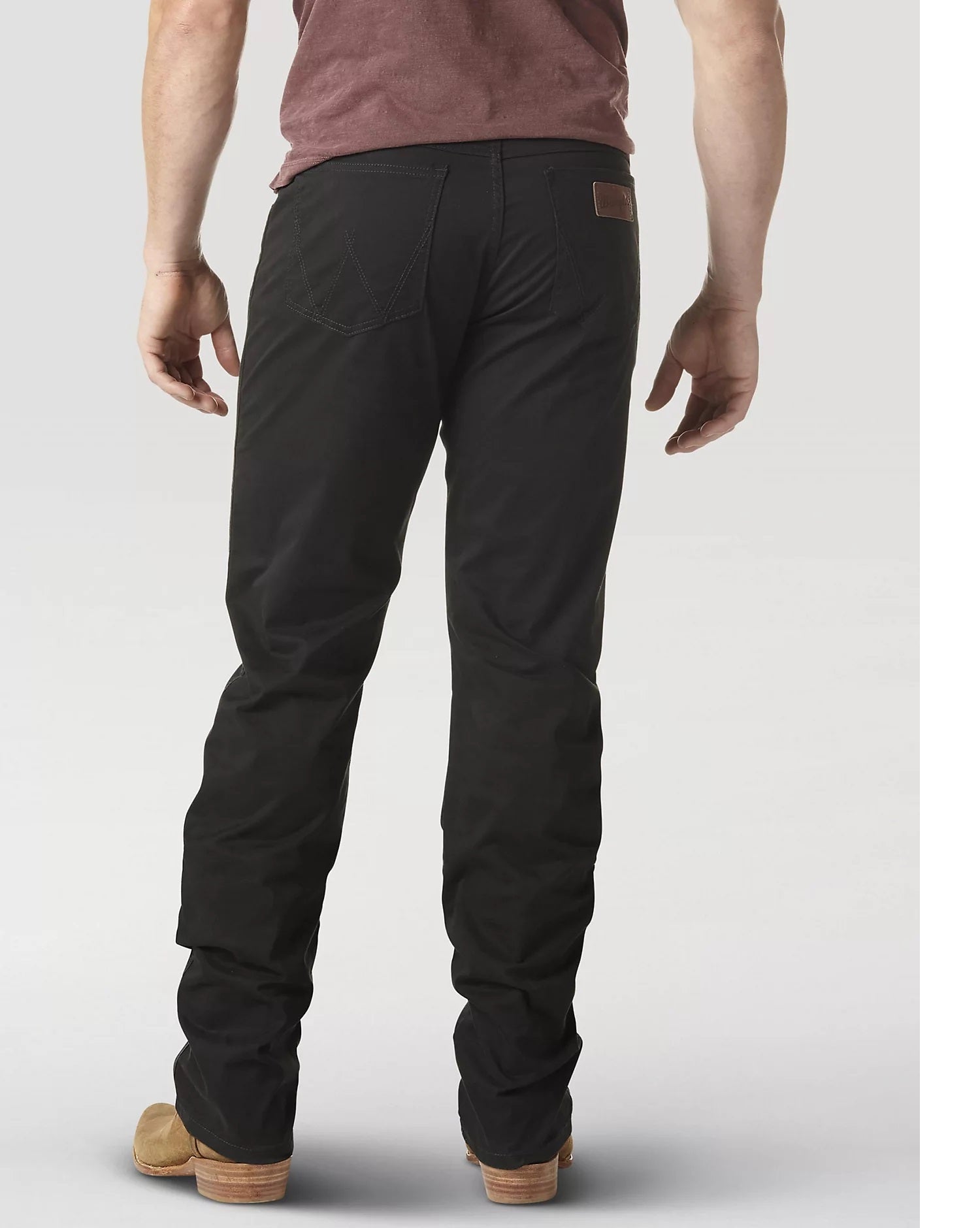 Wrangler Men's Wrangler Retro® Slim Fit Straight Leg Pant, Black 58240
