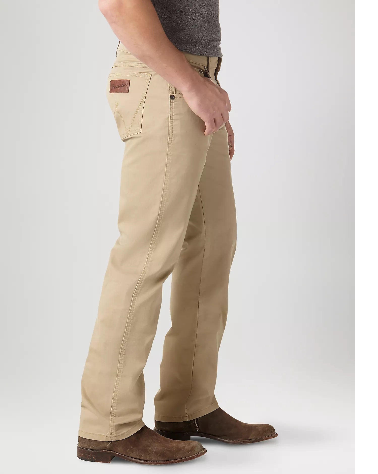 Wrangler Men's Wrangler Retro® Slim Fit Straight Leg Pant, Khaki 88MWZFN