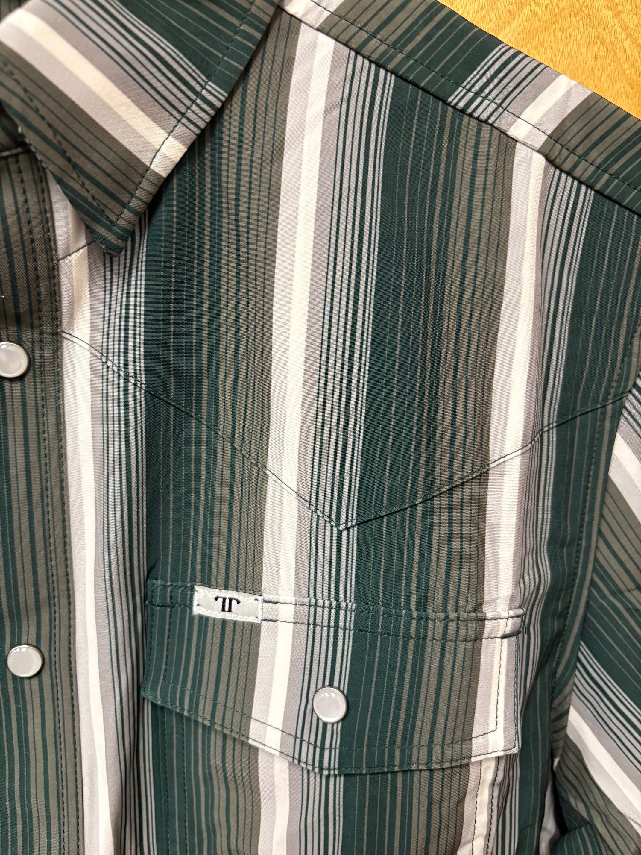 Ferrell Men's Black with Stripes 'The Tristan' Men's Long Sleeve Snap Shirt,  FPL1026183