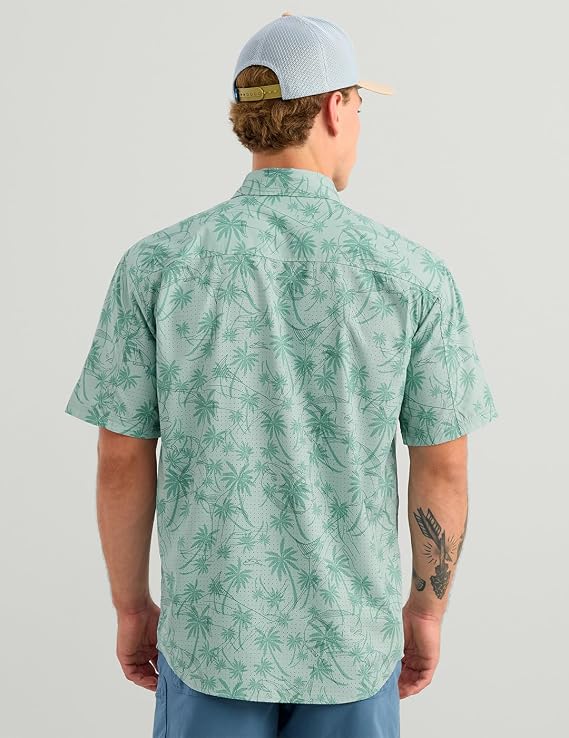 HUK Men's Tide Point Kc Scott Original Artwork Short Sleeve Shirt, Fishing Button Down, Heron Blue H1500221-395