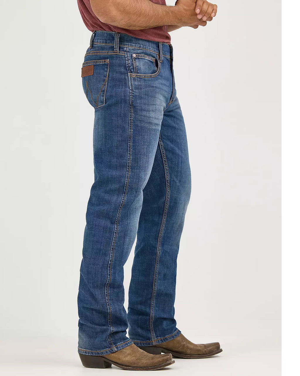 Wrangler Men's Wrangler Retro® Slim Fit Straight Leg Jean, WLT88CW