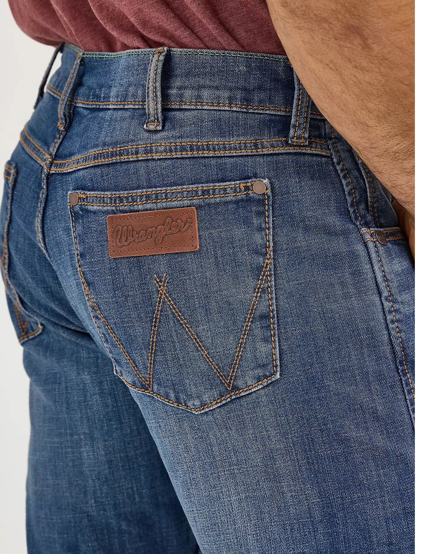 Wrangler Men's Wrangler Retro® Slim Fit Straight Leg Jean, WLT88CW