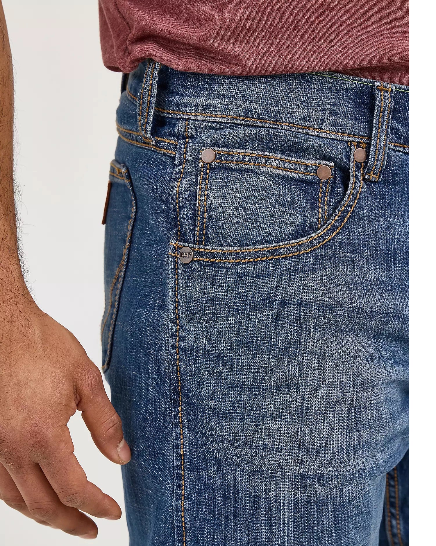 Wrangler Men's Wrangler Retro® Slim Fit Straight Leg Jean, WLT88CW